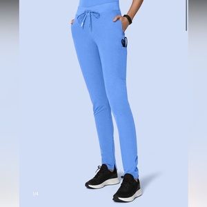 Mandala Ceil Blue Slim Pants Petite and 9 Pocket Top